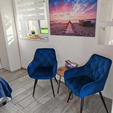 Blue With Free Parking アパート *