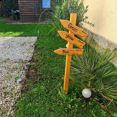 Blue With Free Parking Lejlighed