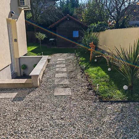 Blue With Free Parking Lejlighed